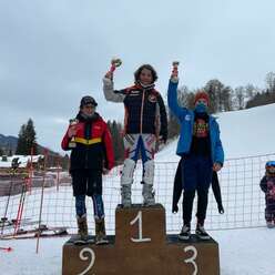 Victoire d'Oscar en slalom chez les U12 à Flumet